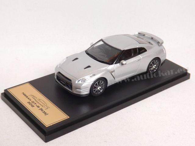 Nissan GT-R (R35) 2012