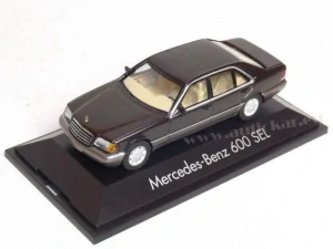 Mercedes-Benz 600 SEL Noire