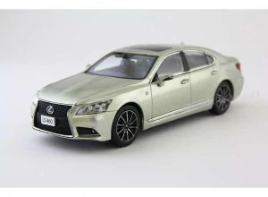 Lexus LS460 F sport, titanium