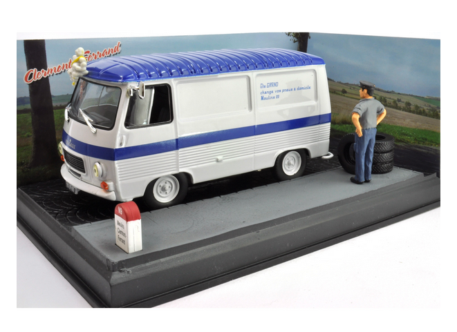 Peugeot J7 Michelin Diorama