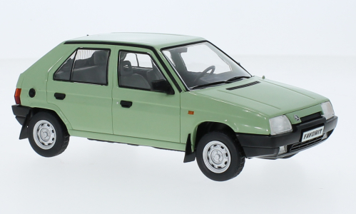 Škoda Favorit green 1:24