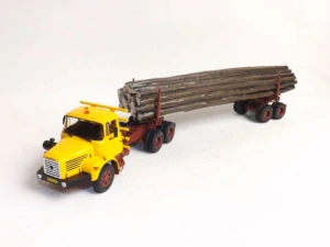Berliet TBH 280 prevoz dreva