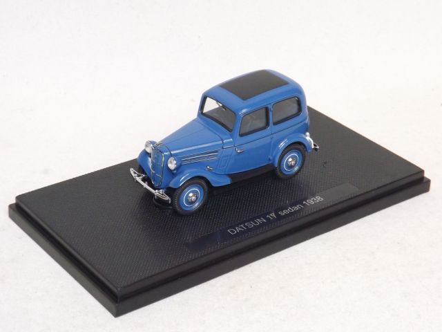 Datsun 17 Sedan 1938 blue