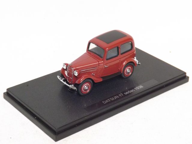 Datsun 17 Sedan 1938 red