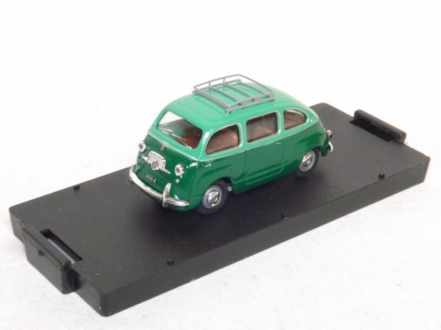 FIAT 600 Multipla (green)