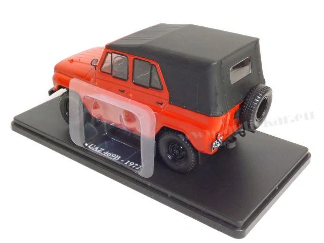 UAZ 469B (red) 1:24