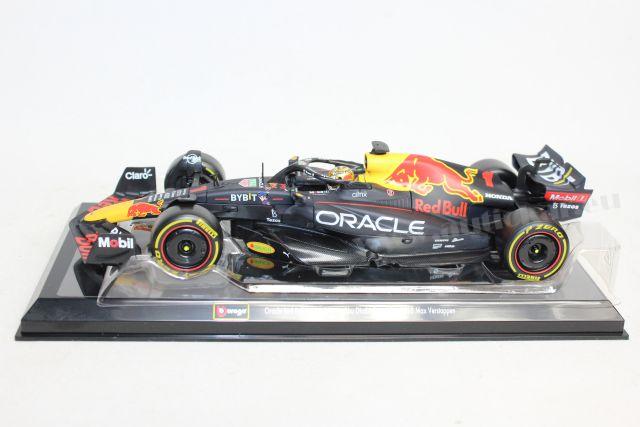 RED BULL RACING RB18 No. 1 WORLD CHAMPION SEASON 2022 MAX VERSTAPPEN 1:24