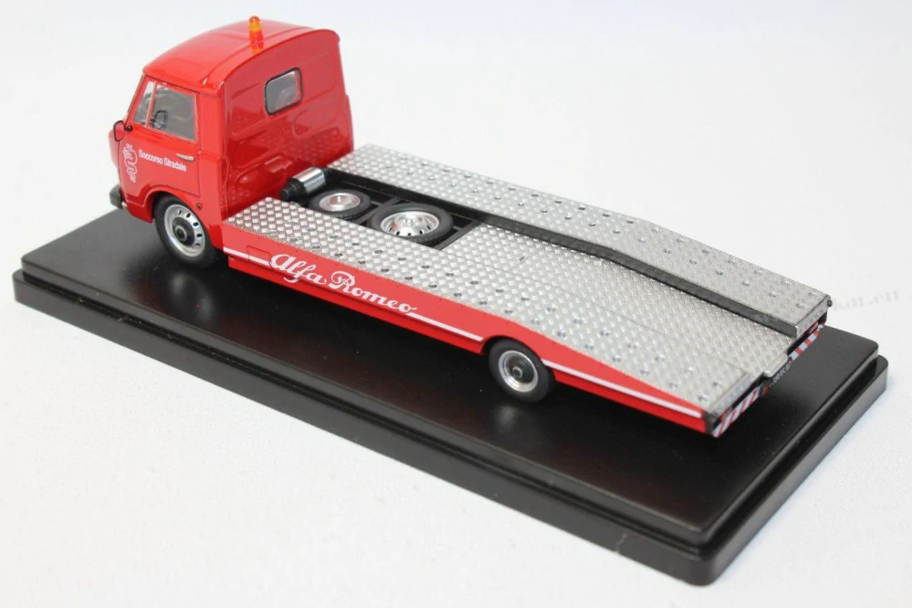 Alfa Romeo A12 (F12) CARRO ATTREZZI SECONDA SERIE 1977 - TOW TRUCK