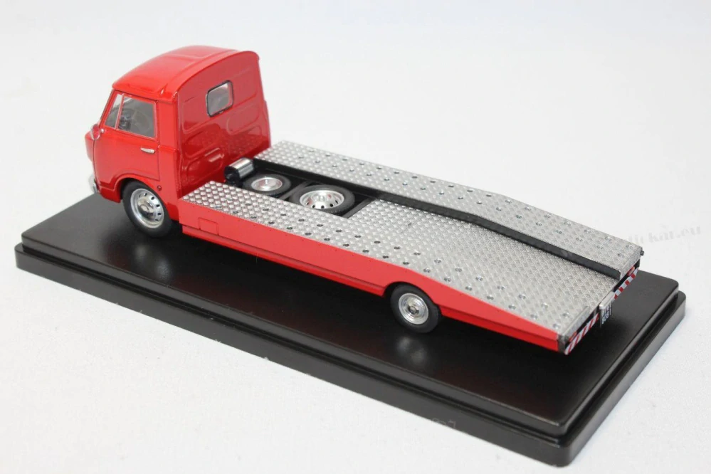 Alfa Romeo A12 (F12) Prima Serie Tow Truck