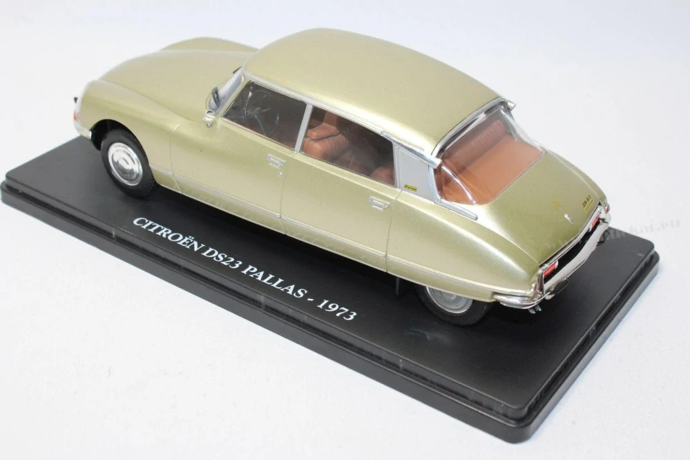 Citroen DS23 Pallas 1973 1:24