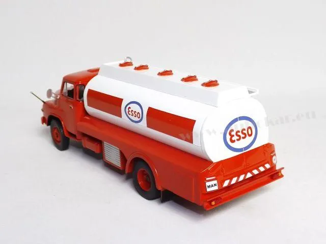 M.A.N. Kurzhauber Esso